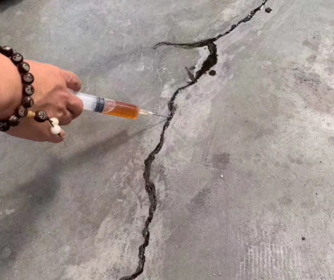 宣化混凝土裂缝修补技术详解​